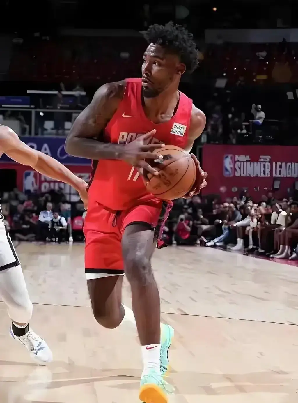 议下的缩影 议下的缩影