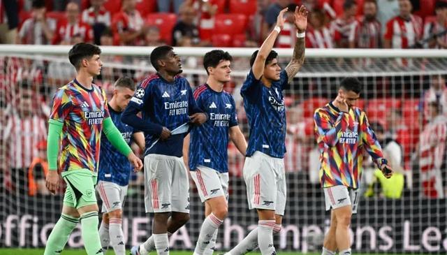 但阿森纳球, 临一个艰难, 的新援