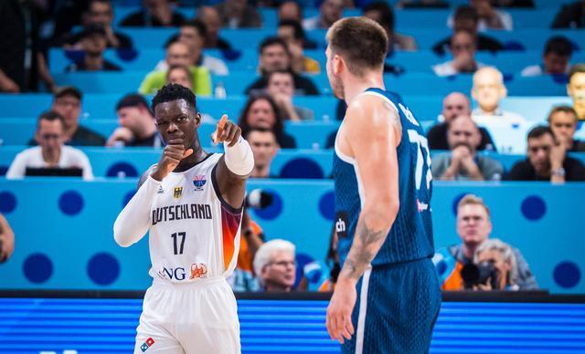 在半决赛中, 施罗德未来