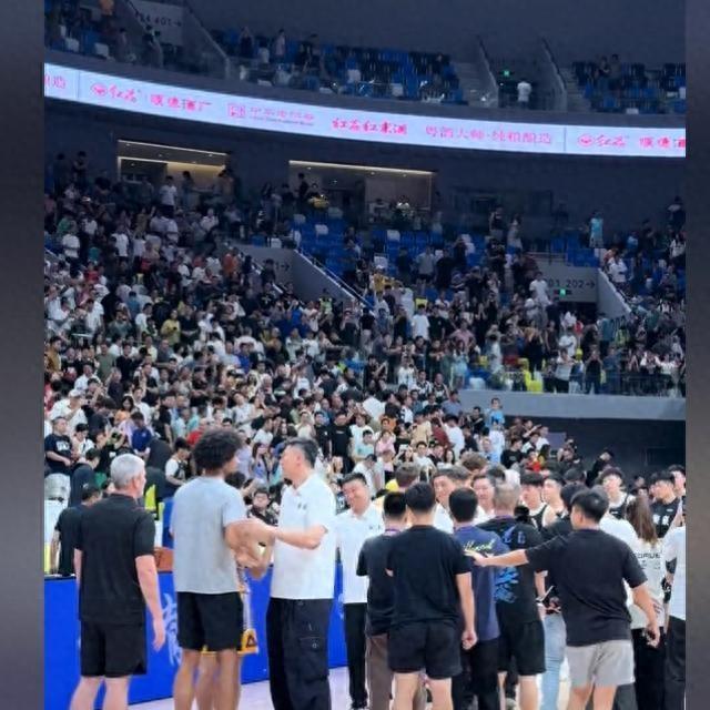 的尊重, 徐杰打服澳, 了啥