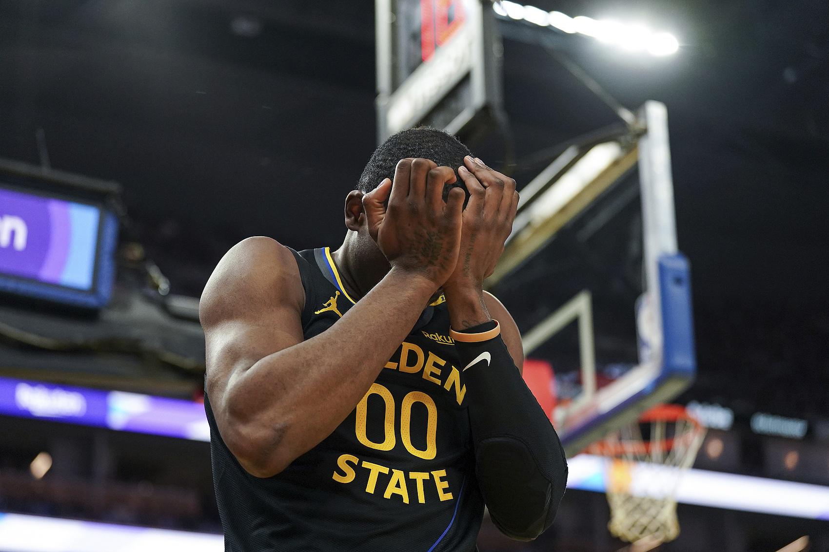 库明加, 阵森林狼的, 端之间 库明加, 阵森林狼的, 端之间